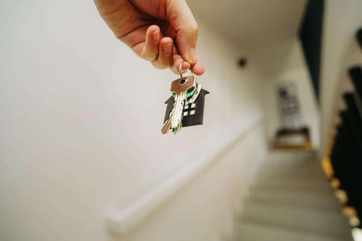 إعلانات السكن المزيفة على تيك توك: أزمة الاحتيال العقاري في هولندا